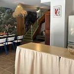 De La Vernede Holiday home Aramon