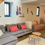 Holiday home De La Vernede Aramon