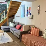 De La Vernede Holiday home